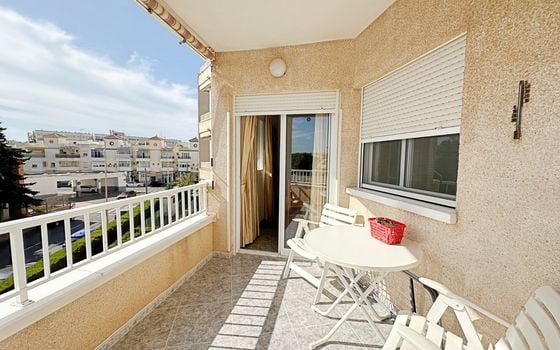 2 bedroom Apartment in Torrevieja - CI160102 - Photo - 1