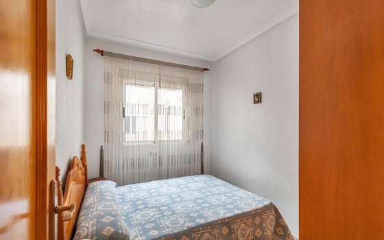 3 bedroom Apartment in Torrevieja - B160442 - Photo - Small - 7