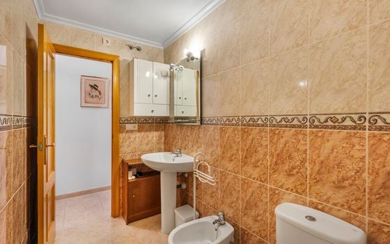 3 bedroom Apartment in Torrevieja - B160442 - Photo - Small - 16