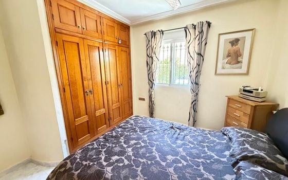 4 bedroom Villa in Villamartin - OKW160481 - Photo - Small - 12