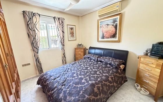 4 bedroom Villa in Villamartin - OKW160481 - Photo - Small - 11