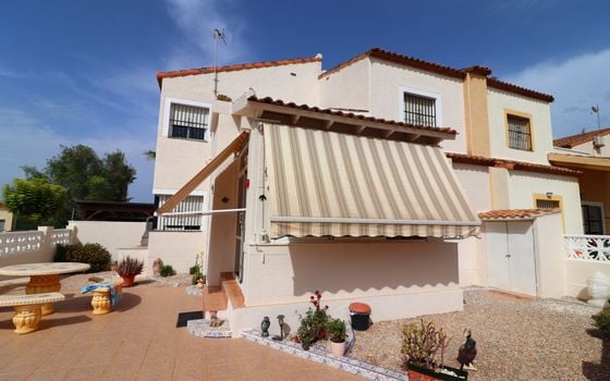 2 bedroom Villa in Algorfa - VRE160538 - Photo - 2