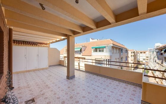 2 bedroom Penthouse in Torrevieja - CYM160888 - Photo - Small - 18