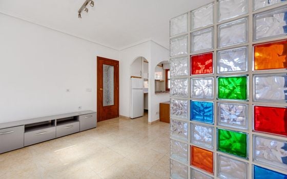 2 bedroom Penthouse in Torrevieja - CYM160888 - Photo - 2