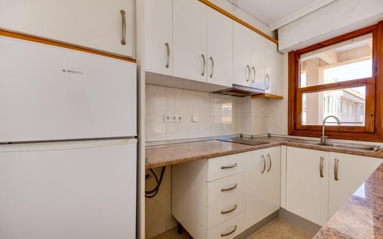 2 bedroom Penthouse in Torrevieja - CYM160888 - Photo - Small - 9
