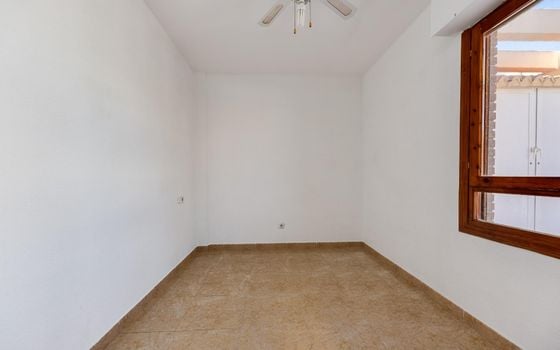 2 bedroom Penthouse in Torrevieja - CYM160888 - Photo - Small - 11