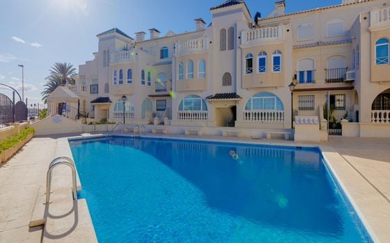 3 bedroom Apartment in Torrevieja - CYM160890 - Photo - 3