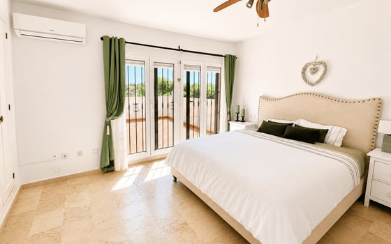 5 bedroom Villa in Las Ramblas - TT161003 - Photo - Small - 8