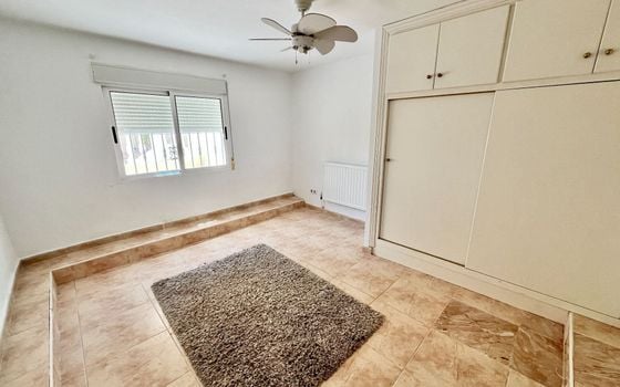 5 bedroom Villa in Las Ramblas - TT161003 - Photo - Small - 12