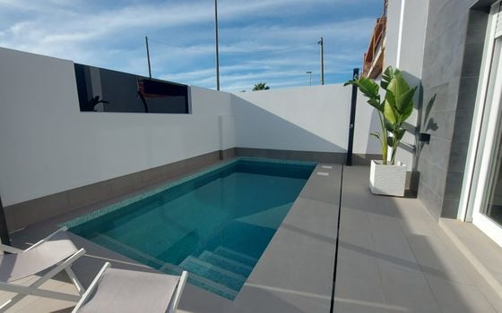 Villa de 2 habitaciones en Roldan - LB47102 - Foto - 2