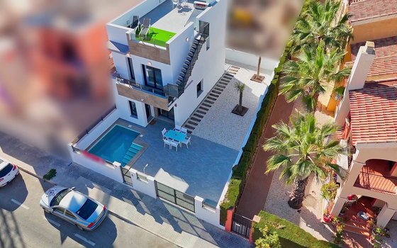 Villa de 3 chambres à Torrevieja - SUN47137 - Photo - 3