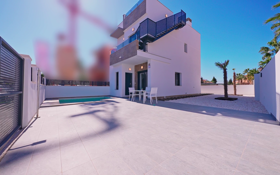 Villa de 3 chambres à Torrevieja - SUN47137 - Photo - 4
