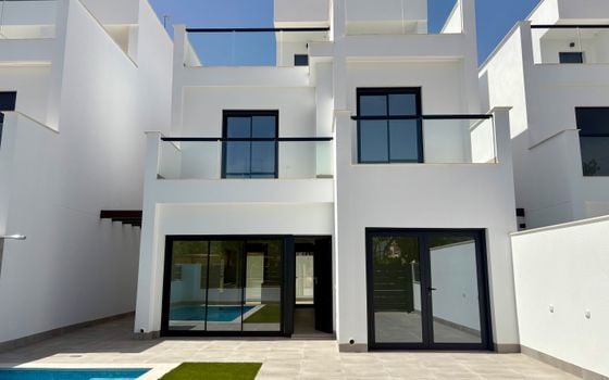 Villa de 3 habitaciones en Los Alcázares - ERR76119 - Foto - 1