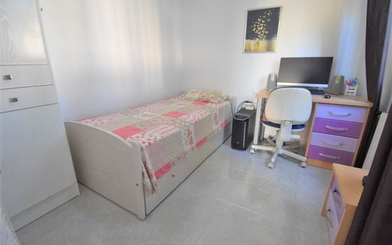 6 bedroom Villa in Villamartin - VRE29853 - Photo - Small - 13