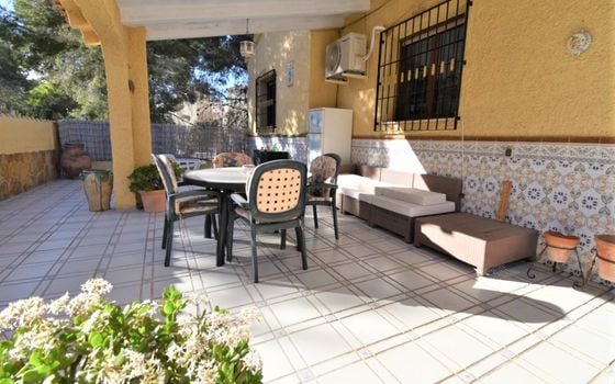 6 bedroom Villa in Villamartin - VRE29853 - Photo - Small - 20