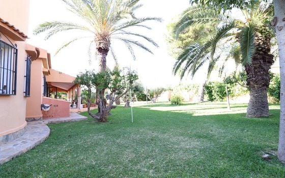 5 bedroom Villa in Torrevieja - CRR41231 - Photo - Small - 37