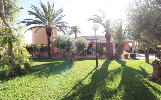 5 bedroom Villa in Torrevieja - CRR41231 - Photo - Small - 39