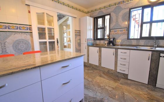 Villa de 4 chambres à Villamartin - VRE42116 - Photo - Small - 10