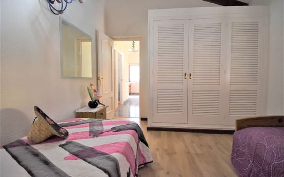 Villa de 4 chambres à Villamartin - VRE42116 - Photo - Small - 13