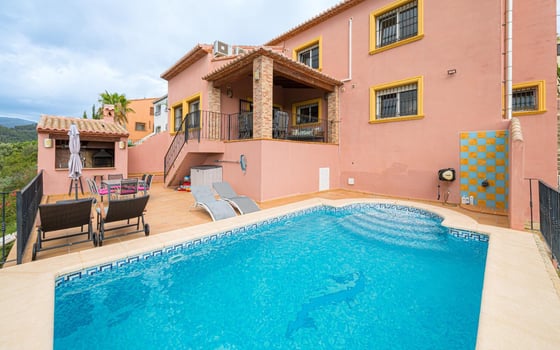 5 bedroom Villa in Orba - OH42567 - Photo - 2