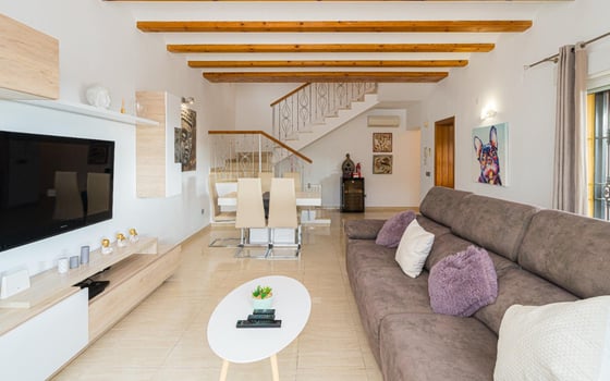 5 bedroom Villa in Orba - OH42567 - Photo - Small - 9
