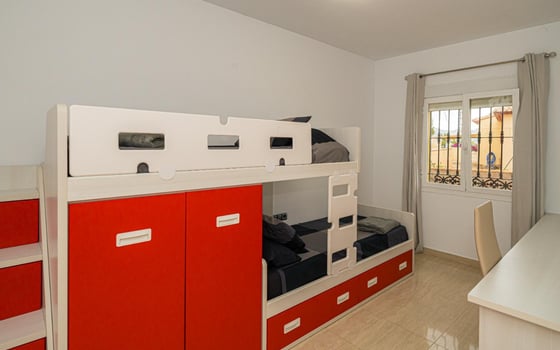 5 bedroom Villa in Orba - OH42567 - Photo - Small - 12