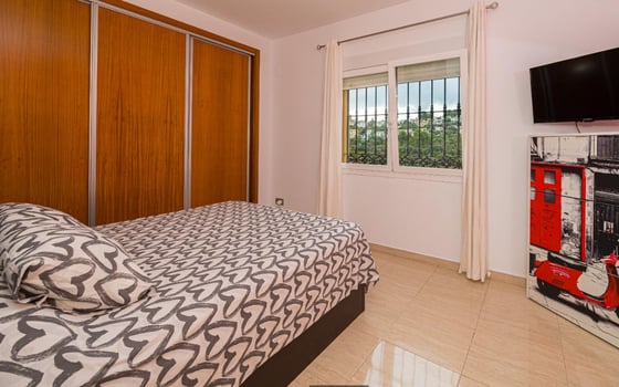 5 bedroom Villa in Orba - OH42567 - Photo - Small - 15