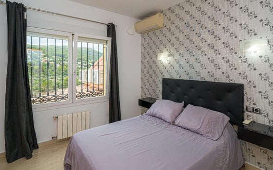 5 bedroom Villa in Orba - OH42567 - Photo - Small - 16