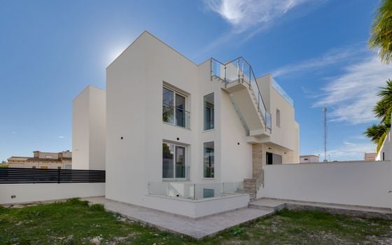 Villa de 4 chambres à Torrevieja - CBC20118 - Photo - Small - 7