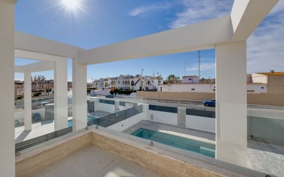 Villa de 4 chambres à Torrevieja - CBC20118 - Photo - Small - 9