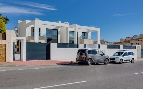 Villa de 4 chambres à Torrevieja - CBC20118 - Photo - Small - 17