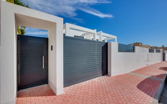 Villa de 4 chambres à Torrevieja - CBC20118 - Photo - Small - 16