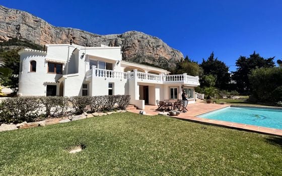 5 Schlafzimmer Villa in Xàbia - BES45455 - Foto - 1