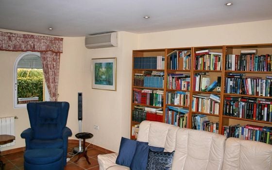 5 bedroom Villa in Alfaz del Pi - SLE52226 - Photo - Small - 13
