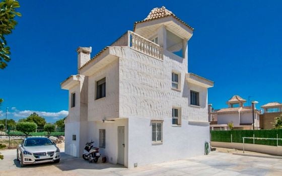 4 bedroom Villa in La Nucia - CPP59925 - Photo - 1