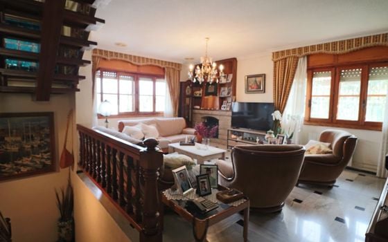 6 bedroom Villa in La Nucia - CPP60035 - Photo - Small - 13