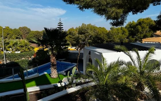6 bedroom Villa in Los Balcones - LR61679 - Photo - Small - 29