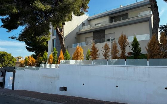 6 bedroom Villa in Los Balcones - LR61679 - Photo - Small - 32