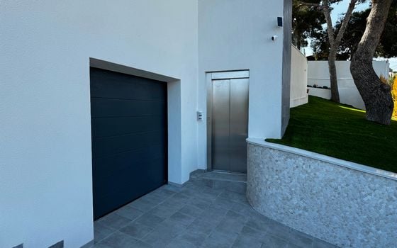 6 bedroom Villa in Los Balcones - LR61679 - Photo - Small - 24