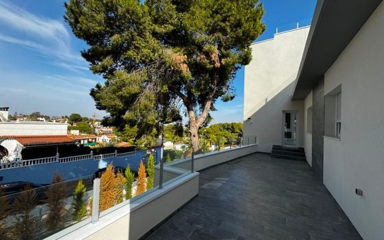 6 bedroom Villa in Los Balcones - LR61679 - Photo - Small - 16