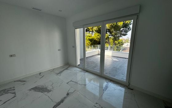 6 bedroom Villa in Los Balcones - LR61679 - Photo - Small - 8