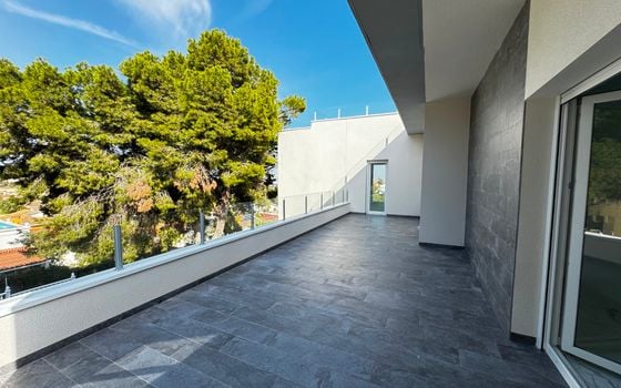 6 bedroom Villa in Los Balcones - LR61679 - Photo - Small - 17