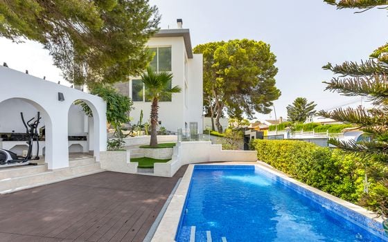 6 bedroom Villa in Los Balcones - LR61679 - Photo - 2