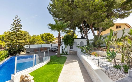 6 bedroom Villa in Los Balcones - LR61679 - Photo - 5