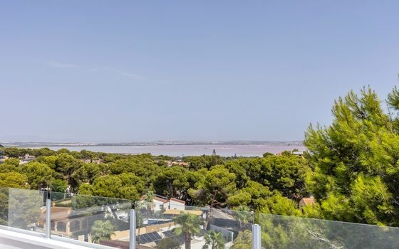 6 bedroom Villa in Los Balcones - LR61679 - Photo - Small - 37