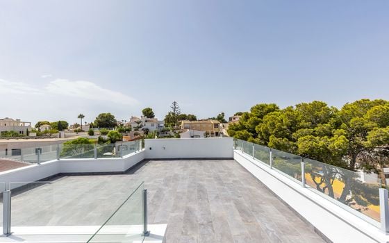 6 bedroom Villa in Los Balcones - LR61679 - Photo - Small - 38