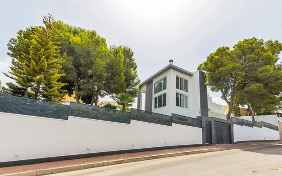 6 bedroom Villa in Los Balcones - LR61679 - Photo - Small - 48