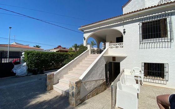 12 bedroom Townhouse in Punta Prima - LR61715 - Photo - Small - 5