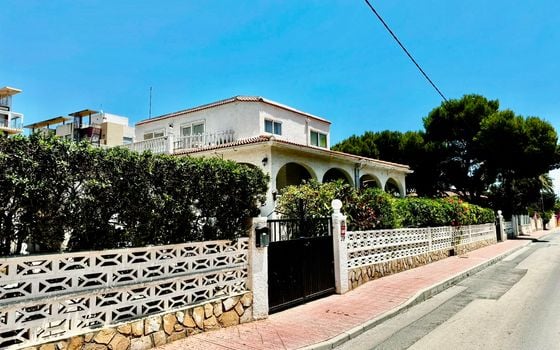 12 bedroom Townhouse in Punta Prima - LR61715 - Photo - Small - 26