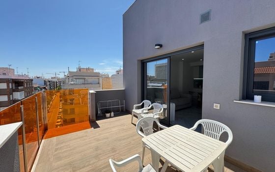 2 bedroom Penthouse in Torrevieja - AG97074 - Photo - Small - 32